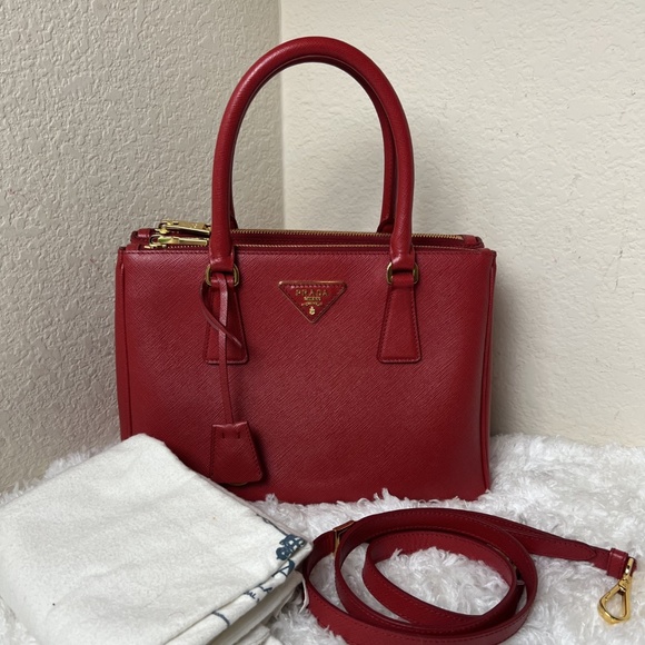 Prada Saffiano Leather Galleria Double Zip Medium - Picture 1 of 9